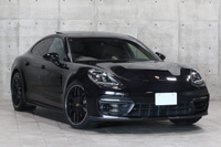 2022 Porsche PANAMERA null