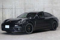 2022 Porsche PANAMERA null
