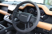 2024 Land Rover DEFENDER null