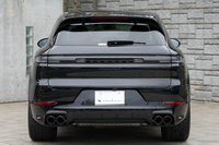 2024 Porsche CAYENNE 