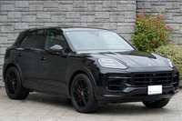 2024 Porsche CAYENNE 