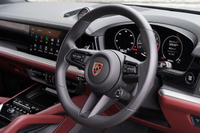 2024 Porsche CAYENNE 