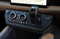2025 Land Rover DEFENDER null