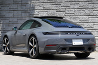 2025 Porsche 911 カレラ
