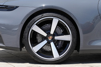 2025 Porsche 911 カレラ