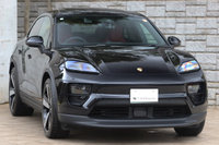 2025 Porsche MACAN 