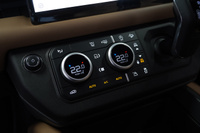 2025 Land Rover DEFENDER null