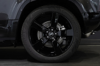 2025 Land Rover DEFENDER null