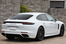 2019 Porsche PANAMERA null