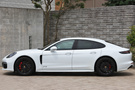 2019 Porsche PANAMERA null