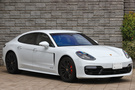 2019 Porsche PANAMERA null
