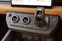 2024 Land Rover DEFENDER 
