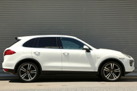 2014 Porsche CAYENNE null