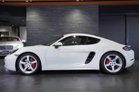 2020 Porsche 718 CAYMAN null