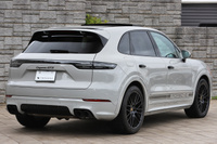 2021 Porsche CAYENNE null