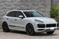 2021 Porsche CAYENNE null