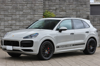 2021 Porsche CAYENNE null