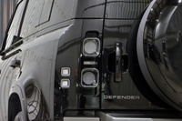 2025 Land Rover DEFENDER null