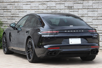 2018 Porsche PANAMERA null