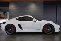 2025 Porsche 718 CAYMAN null