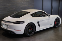 2025 Porsche 718 CAYMAN null