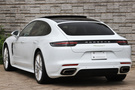 2018 Porsche PANAMERA null