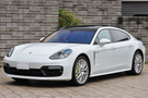 2018 Porsche PANAMERA null