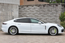 2018 Porsche PANAMERA null