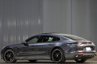 2021 Porsche PANAMERA null