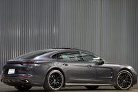 2021 Porsche PANAMERA null