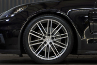 2018 Porsche PANAMERA null