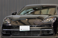 2018 Porsche PANAMERA null