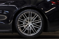 2018 Porsche PANAMERA null