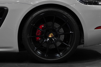 2023 Porsche 718 CAYMAN null