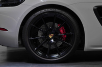 2023 Porsche 718 CAYMAN null
