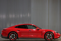 2022 Porsche Taycan 