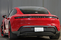 2022 Porsche Taycan 
