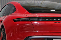 2022 Porsche Taycan 