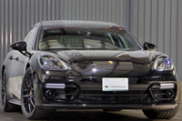 2023 Porsche PANAMERA null