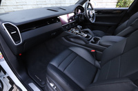 2020 Porsche CAYENNE null