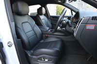 2020 Porsche CAYENNE null