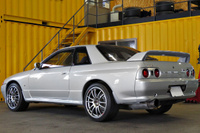 1993 Nissan SKYLINE GT-R R32 GT-R V Spec, HKS Silent Hi-Power Muffler, Enkei 18 inch Alloy Wheels 