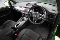 2020 Porsche MACAN null