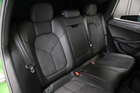 2020 Porsche MACAN null