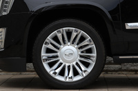2017 Cadillac ESCALADE null