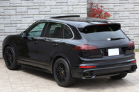 2016 Porsche CAYENNE GTS