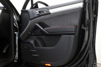 2016 Porsche CAYENNE GTS