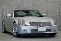 2010 Cadillac XLR null