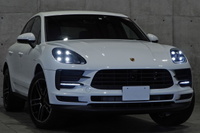 2020 Porsche MACAN null