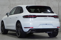 2020 Porsche MACAN null